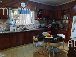 Foto 3 de Casa - Lomas de Zamora Oeste
