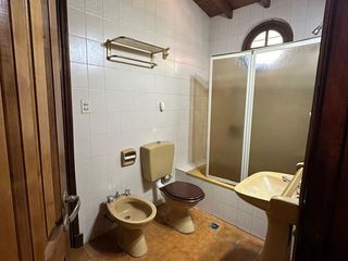 Foto 23 de Importante Chalet en lo mejor del barrio Los Troncos