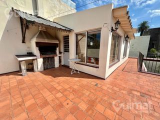 Foto 24 de Casa estilo Italiano en venta - Primera Junta 2100 - Patio y terraza