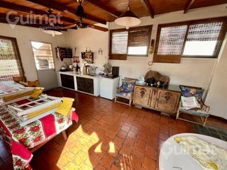 Foto 28 de Casa estilo Italiano en venta - Primera Junta 2100 - Patio y terraza
