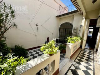 Foto 16 de Casa estilo Italiano en venta - Primera Junta 2100 - Patio y terraza