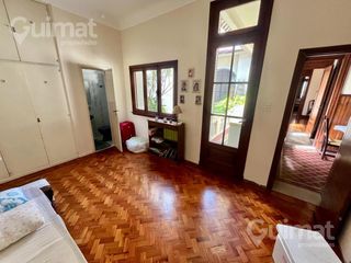 Foto 13 de Casa estilo Italiano en venta - Primera Junta 2100 - Patio y terraza