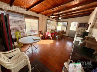 Foto 22 de Casa estilo Italiano en venta - Primera Junta 2100 - Patio y terraza