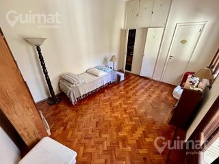 Foto 12 de Casa estilo Italiano en venta - Primera Junta 2100 - Patio y terraza