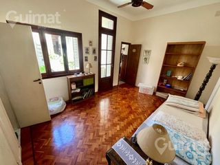 Foto 11 de Casa estilo Italiano en venta - Primera Junta 2100 - Patio y terraza