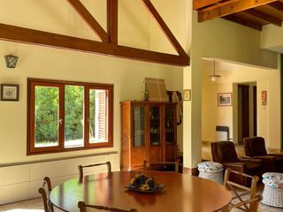Foto 10 de Residencia 5 ambientes sobre parcela de 1600 m² en la mejor zona del Bosque de Peralta Ramos