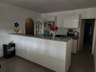Foto 2 de PH en Turdera-venta