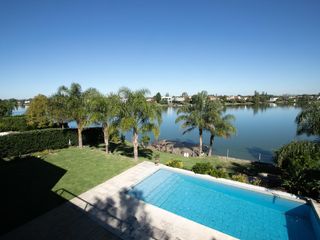 Foto 52 de Casa en Venta con 5 Dormitorios en Santa Barbara