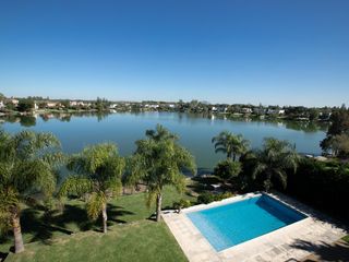 Foto 55 de Casa en Venta con 5 Dormitorios en Santa Barbara