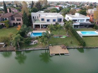 Foto 45 de Casa en Venta con 5 Dormitorios en Santa Barbara