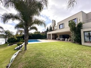 Foto 22 de Casa en Venta con 5 Dormitorios en Santa Barbara
