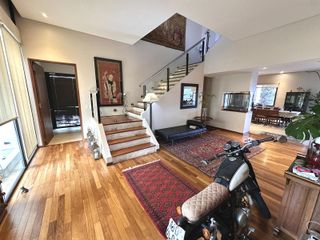 Foto 3 de Casa en Venta con 5 Dormitorios en Santa Barbara