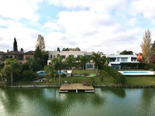 Foto 46 de Casa en Venta con 5 Dormitorios en Santa Barbara