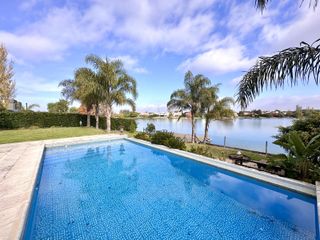 Foto 18 de Casa en Venta con 5 Dormitorios en Santa Barbara