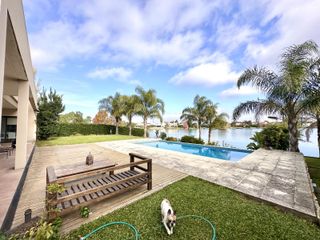Foto 17 de Casa en Venta con 5 Dormitorios en Santa Barbara