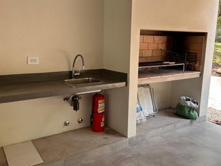Foto 18 de ALQUILER TEMPORAL, CASA, COSTA ESMERALDA, BARRIO SENDEROS IV, LOTE al 200, 5 AMBIENTES