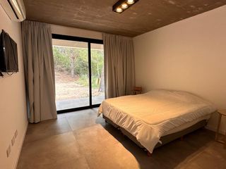 Foto 6 de ALQUILER TEMPORAL, CASA, COSTA ESMERALDA, BARRIO SENDEROS IV, LOTE al 200, 5 AMBIENTES