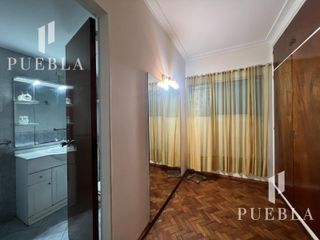Foto 19 de VENTA CASA 5 AMBIENTES EN  BANFIELD CON COCHERAS JARDIN Y QUINCHO