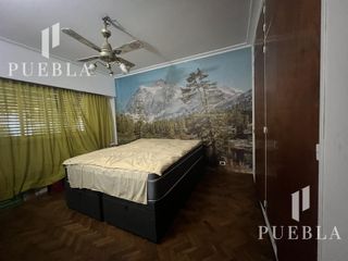 Foto 22 de VENTA CASA 5 AMBIENTES EN  BANFIELD CON COCHERAS JARDIN Y QUINCHO