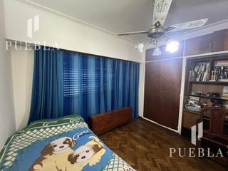 Foto 24 de VENTA CASA 5 AMBIENTES EN  BANFIELD CON COCHERAS JARDIN Y QUINCHO