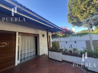 Foto 29 de VENTA CASA 5 AMBIENTES EN  BANFIELD CON COCHERAS JARDIN Y QUINCHO