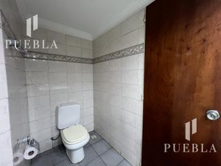 Foto 27 de VENTA CASA 5 AMBIENTES EN  BANFIELD CON COCHERAS JARDIN Y QUINCHO