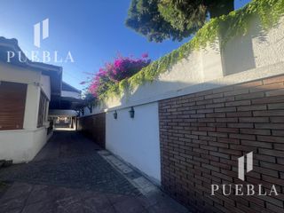 Foto 35 de VENTA CASA 5 AMBIENTES EN  BANFIELD CON COCHERAS JARDIN Y QUINCHO