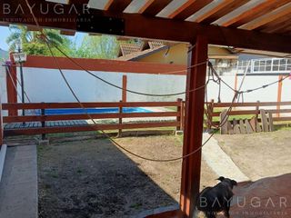 Foto 3 de Venta / Casa Amoblada con Pileta / Permuta / Apto Crédito / De Vicenzo Grande