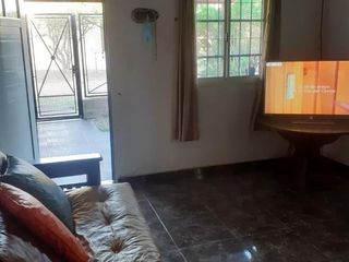 Foto 10 de Casa en venta - 2 Dormitorios 1 Baño - Cochera - 220Mts2 - Las Toninas