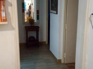 Foto 6 de Casa en venta - 3 Dormitorios 3 Baños - Cochera - 346Mts2 - Trapiche