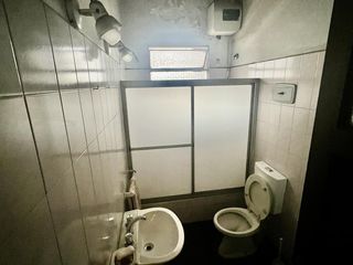 Foto 6 de Excelente planta alta frente a la estación - Apto Vivienda y Profesional!!