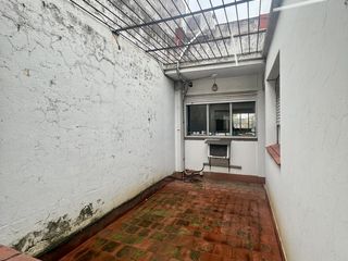 Foto 13 de Excelente planta alta frente a la estación - Apto Vivienda y Profesional!!