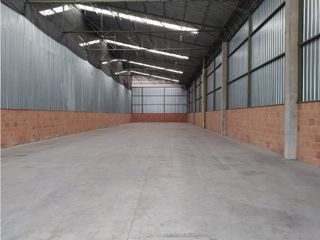 Foto 1 de BODEGA 400 M2 ALMACENAMIENTO PARQUE INDUSTRIAL MADRID, CUNDINAMARCA.