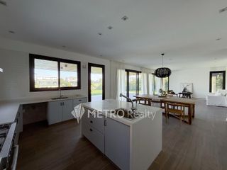 Foto 9 de Casa en venta de 4 habitaciones en suite en Virazon, Nordelta