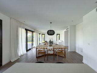 Foto 10 de Casa en venta de 4 habitaciones en suite en Virazon, Nordelta