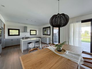 Foto 6 de Casa en venta de 4 habitaciones en suite en Virazon, Nordelta