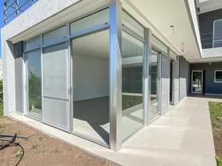 Foto 23 de Venta Excelente Casa  con Bajada Directa Al Rio San Juan Villanueva Tigre