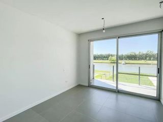 Foto 17 de Venta Excelente Casa  con Bajada Directa Al Rio San Juan Villanueva Tigre
