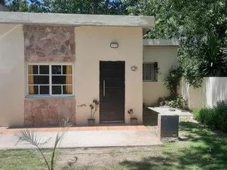 Foto 5 de Casa en venta - 4 Dormitorios 2 Baños - Cochera - 400Mts2 - Las Toninas