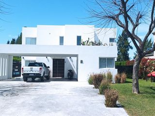 Foto 3 de Alquiler Anual Casa con Vista al Golf San Isidro Labrador Villanueva Tigre
