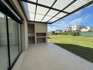 Foto 6 de Casa en Funes norte