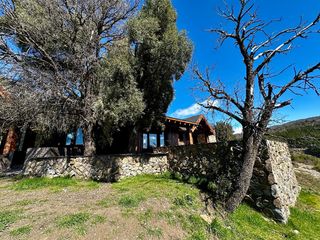 Foto 12 de Casa en venta - 4 Dormitorios 2 Baños - Cocheras - 2.450Mts2 - San Martín de Los Andes