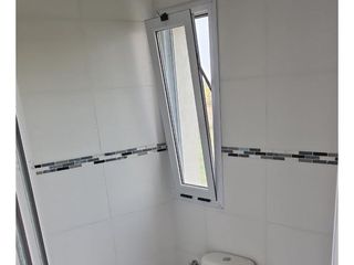 Foto 15 de Casa en venta - 3 Dormitorios 3 Baños - Cocheras - 2.125Mts2 - Poblet, La Plata