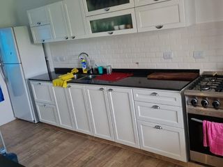 Foto 7 de Casa en venta - 3 Dormitorios 3 Baños - Cocheras - 2.125Mts2 - Poblet, La Plata