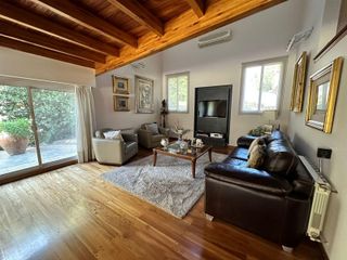 Foto 3 de Casa en  venta cuatro dormitorios, Las Delicias