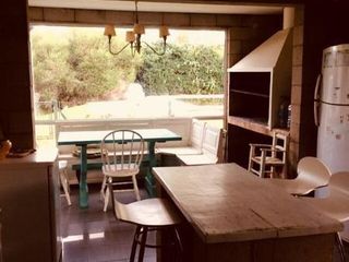 Foto 12 de Mosquera y Gallastegui - ALQUILER DE TEMPORADA ENERO Casa en San Andres, Villanueva