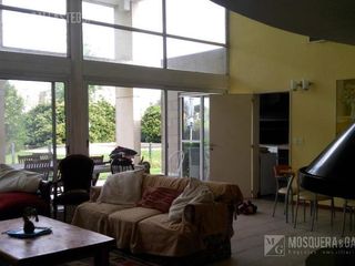Foto 6 de Mosquera y Gallastegui - ALQUILER DE TEMPORADA ENERO Casa en San Andres, Villanueva