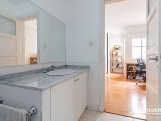 Foto 25 de Casa sobre lote propio con capacidad para desarrollar en altura 1.150 m²