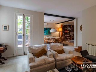 Foto 1 de Casa sobre lote propio con capacidad para desarrollar en altura 1.150 m²