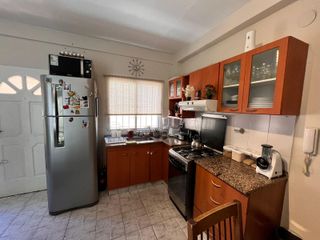 Foto 7 de VENTA PH LANUS OESTE LUMINOSO